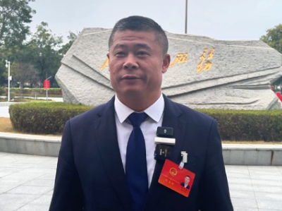 南头镇党委书记陈飞国：力争实现工业产值破千亿｜中山两会