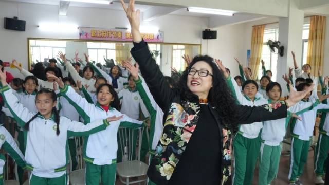 “村娃合唱团”唱响新春梦想