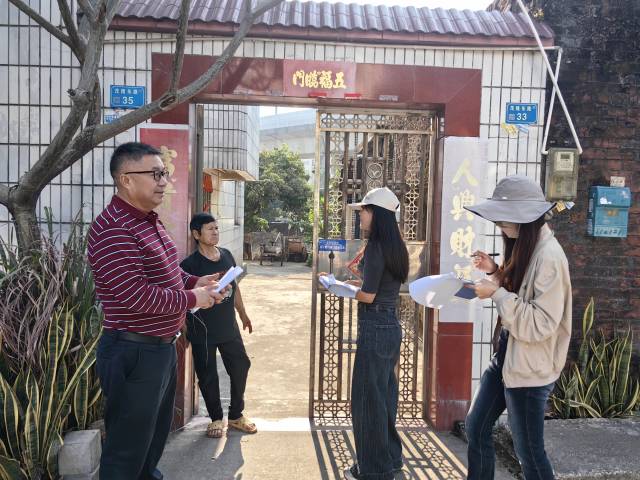 工作人员到义沙村茂隆小组走访。