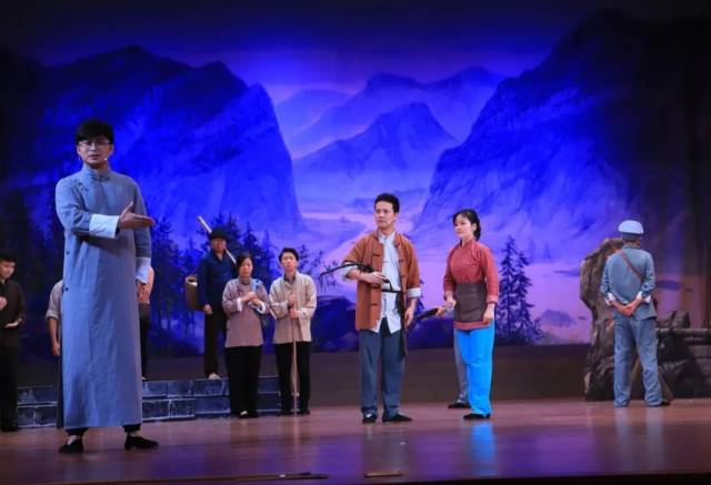 红色戏剧点亮农村舞台