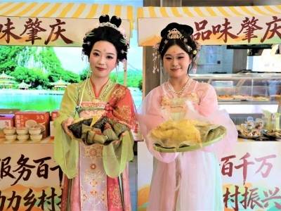 好味带回家！春运期间广东年货在服务区内“出山出圈”