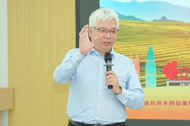 广东营销学会会长杨洪