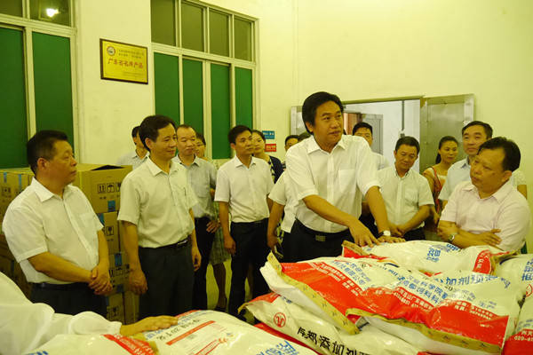 2015年，广东省领导到新南都调研。