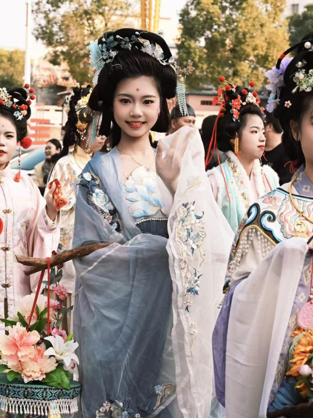 “古风仙女”齐集。