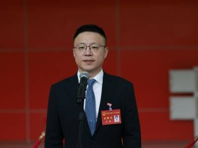 代表通道｜马健：以“三聚焦”推动人工智能从技术领先迈向产业引领