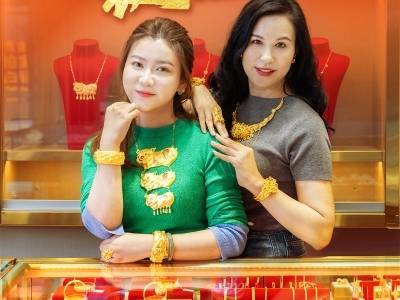 广州珠宝，是这样“链”成的｜广货行天下 档口连全球