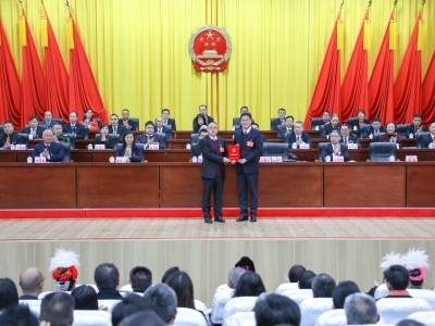 赖斌当选连南瑶族自治县人大常委会副主任｜聚焦两会