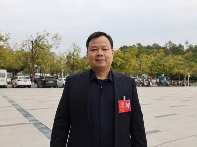 佛冈县政协委员游伟：建议隧道疏堵，绿道护安，让汤塘交通更顺畅