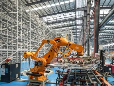 南海区经促局局长梁耀智：主攻五大方向，推动枢纽变革