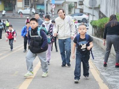 未来三天广东气温逐渐回升，最高……