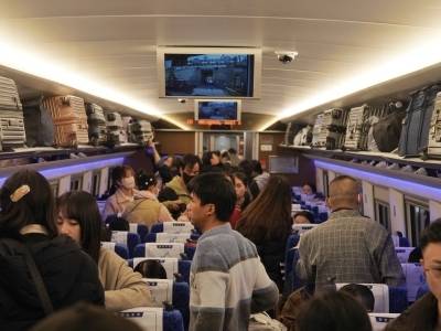 “下一站，广州南站”！“宇宙第一大站”春运发歌啦