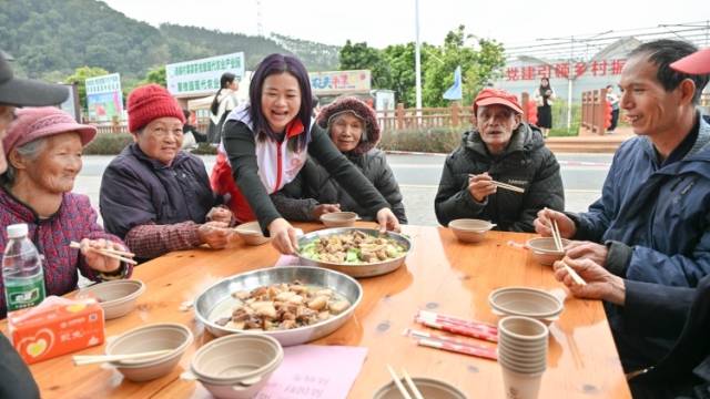 新春走基层｜寻找“五朵金花”·连樟村长者宴小年记