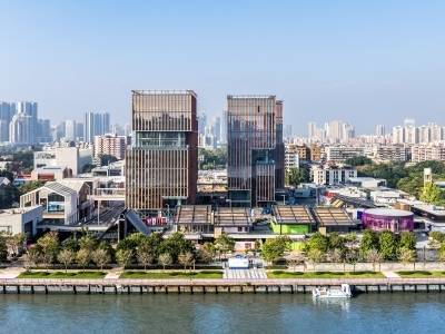 打开聚龙湾太古里滨水生活画卷，共育国际消费中心城市发展新机