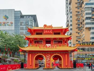 鸣锣开市！广州全市11区花仙子齐聚越秀西湖花市