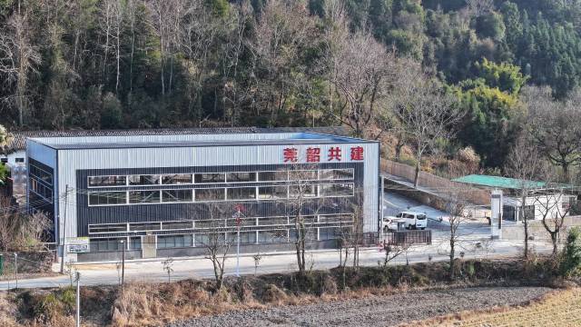 凤扬食品有限公司生产车间。始兴县委宣传部供图