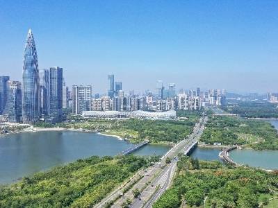 圳经观｜深圳AI，既要上云端，又能下车间