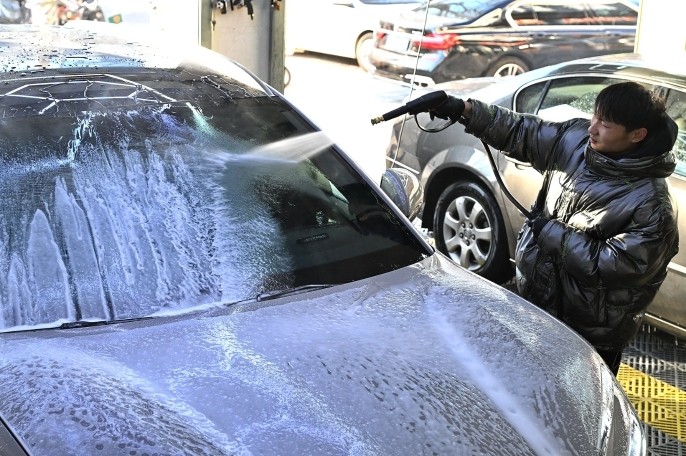 实测豆包大模型2.0：回复热梗“50米外洗车店怎么去”