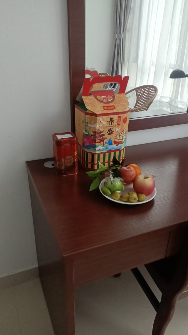房间为游客准备了具有潮汕特色的伴手礼