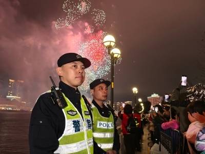 无重大案件及事故，广州迎春花市与烟花汇演活动顺利举办