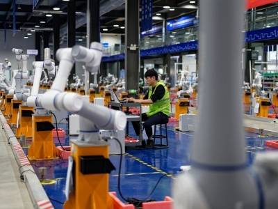 港股迎来马年首个交易日，AI与机器人概念股全线大涨