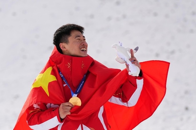 “金牌夫妇”！空中男子技巧，王心迪跳出最重的一跳