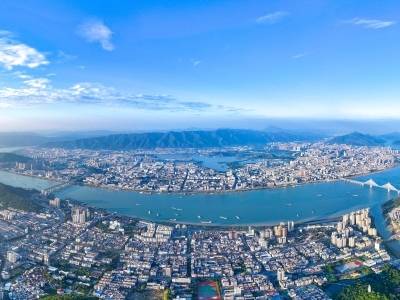 南方观察｜肇庆：以制造业“高山”和服务业“流水”共绘美好产业图景