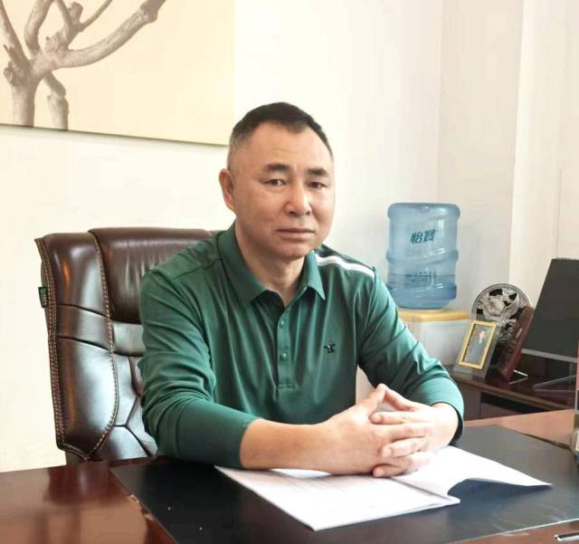 广州市饲料行业协会常务副会长、众望董事长李小林