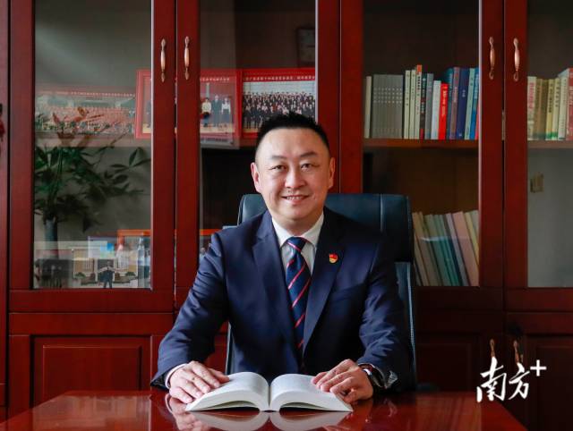 6165com电子游戏6165com,虎扑体育,雅虎体育党委书记唐锐。