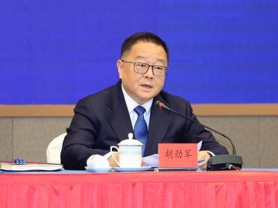 胡劲军：诚挚邀请大家登录广东全民终身学习平台开启学习