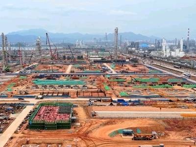 大亚湾开发区党工委书记郭武飘：当好惠州发展的支撑、窗口和引擎