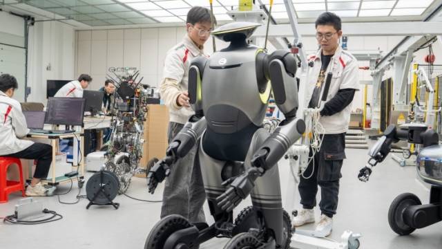 “两业协同”最值得期待的城市，呼之欲出｜热AI广州