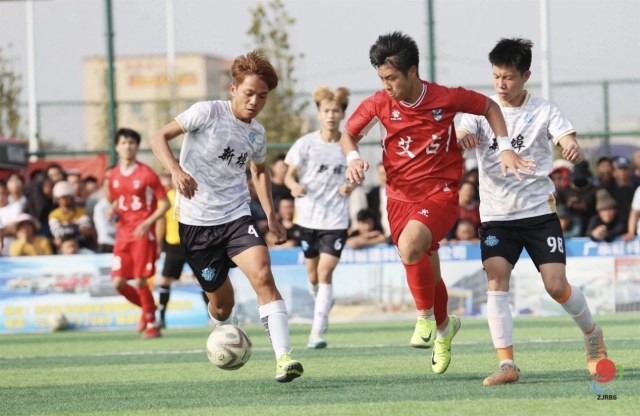 去年，杨柑镇第二届“阿柑狮杯”“村超”足球联赛吸引了来自各村（社区）和各行各业的32支球队、70家赞助商参与，场均观众超1万人次。