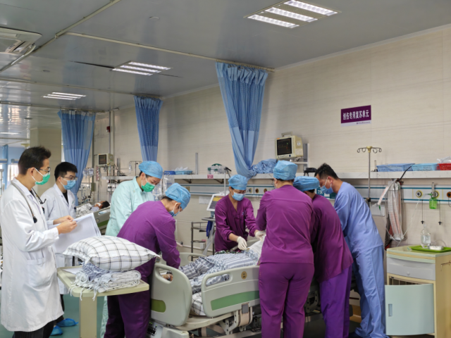 病房关怀无微不至。