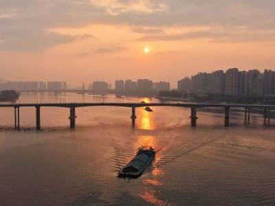 学习新语｜树立和践行正确政绩观