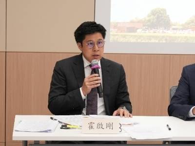 霍启刚：支持香港机场融入国家民航体系，促进枢纽间分工合作