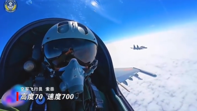 南部战区发布：位黄岩岛战备警巡！