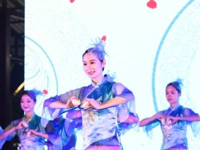 田间听歌，花下赏灯！兴宁“上灯+”田园音乐节唱响春之声