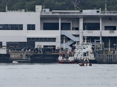 香港一处政府船坞发生爆炸