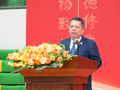 彭斌已任华南师范大学附属中学校长