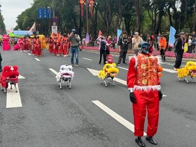 快讯｜机器人“打头阵”！中山慈善万人行启动