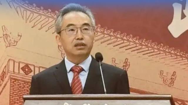 广州一中学宣布：新学期不再安排第9节的正课，希望学生走出教室奔向操场