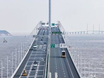 连续十年写进政府工作报告，开局之年粤港澳大湾区再出发！