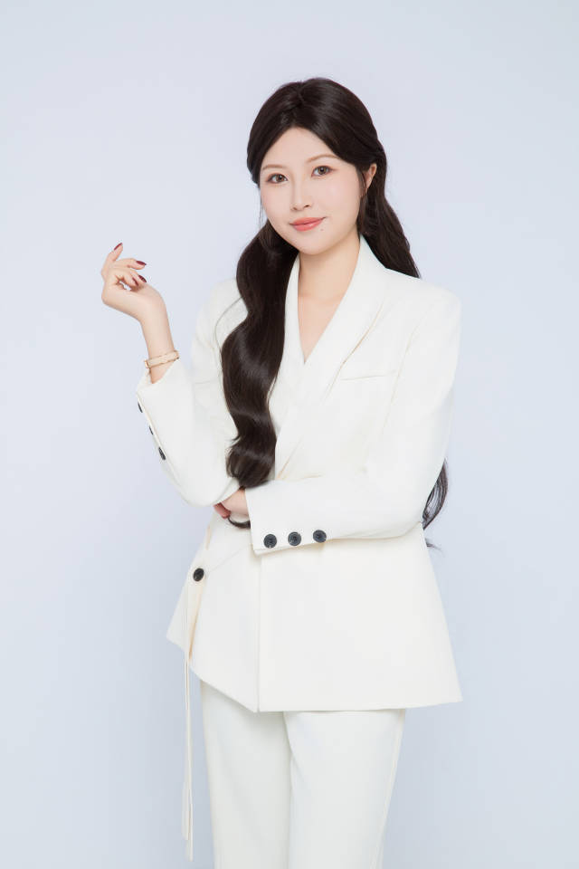 彭予靖带领官渡生蚝“游”出致富路。