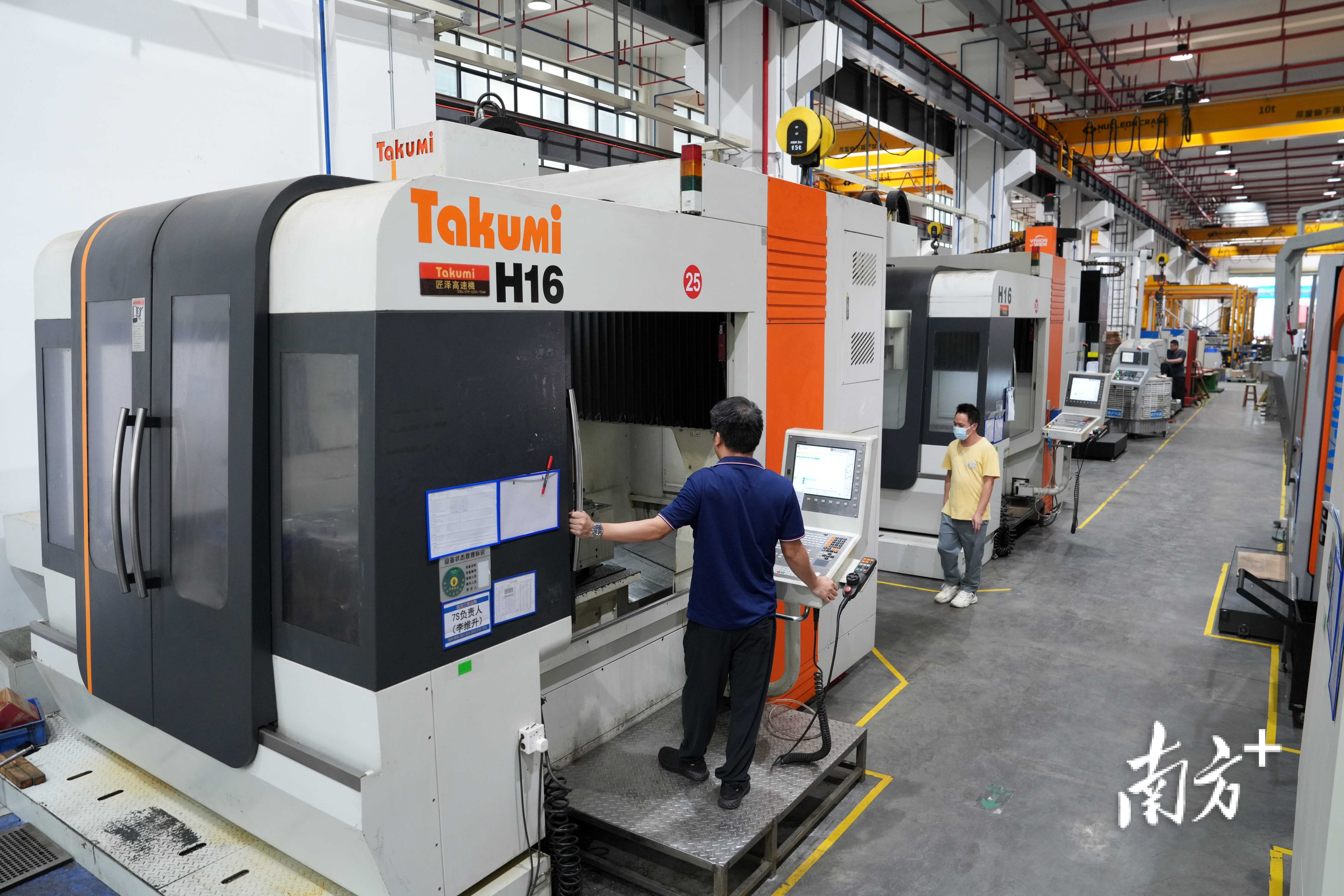 南方+ 梁维春 拍摄