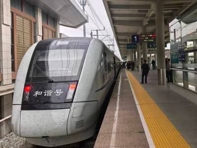 全国人大代表许泽荣：建议规划广河潮高铁，补齐粤东350时速空白