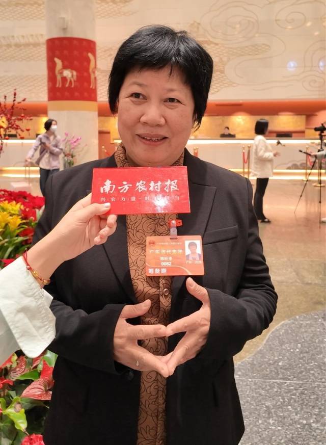 全国人大代表、佛山市南海区西樵镇儒溪村党委书记陈旺弟（李国华 摄）