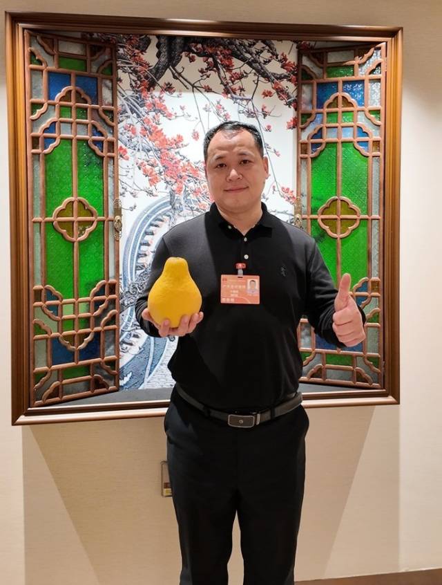 全国人大代表、梅州市梅县区丙村镇芦陵村党支部书记叶继联（陈诺 摄）