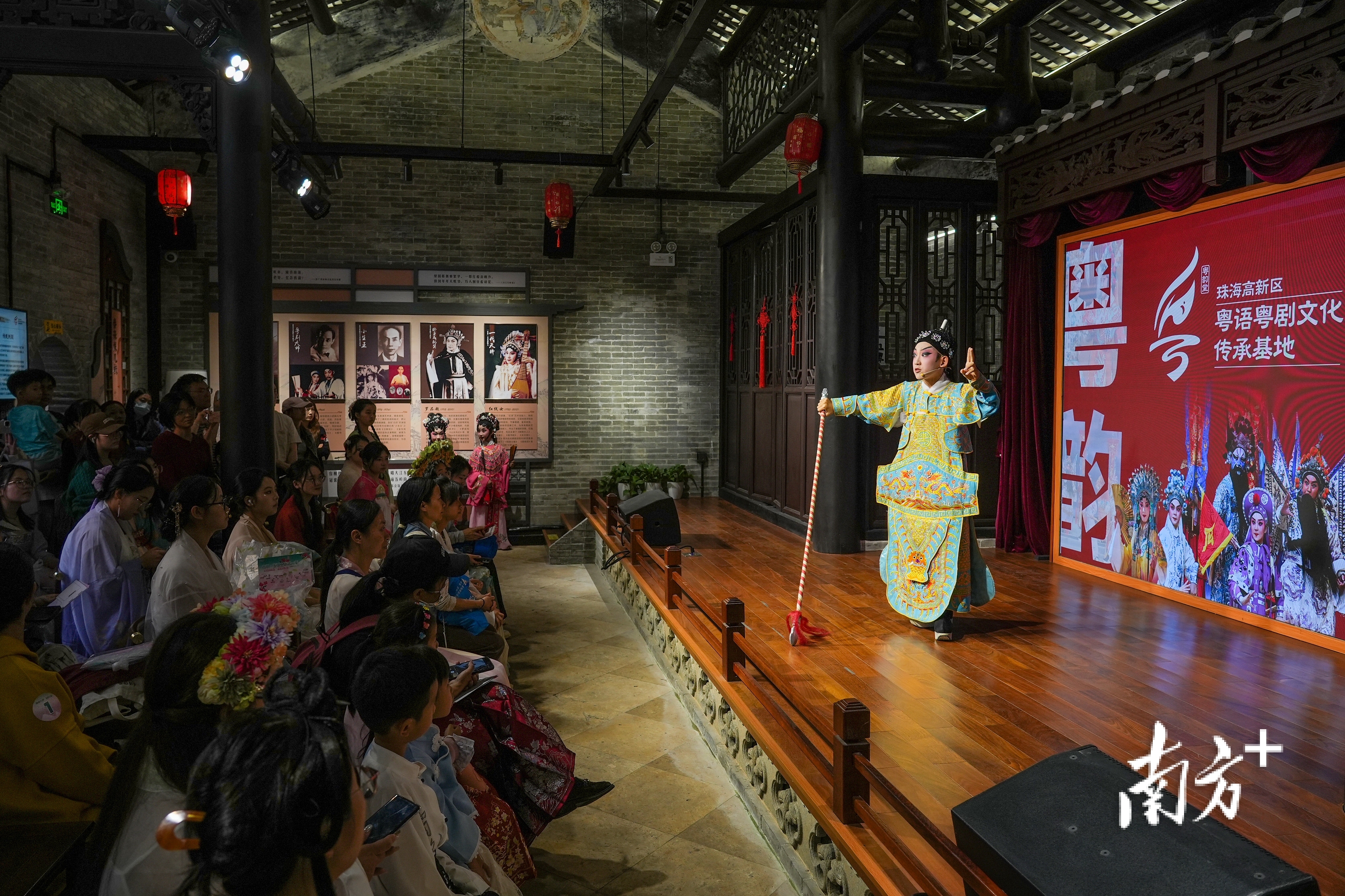 唐家古镇粤韵堂。钱文攀 摄 唐家古镇粤韵堂。钱文攀 摄