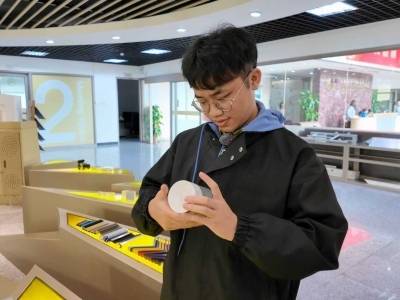 “冶金”硕士罗嘉欣：我在台山把铝材“炼”成理想｜百万英才汇南粤