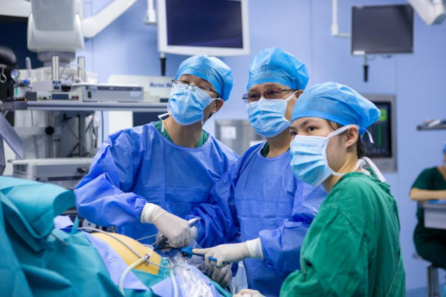 男子腹痛10天器官竟“自我消化”？专家提醒腹痛别乱吃药！